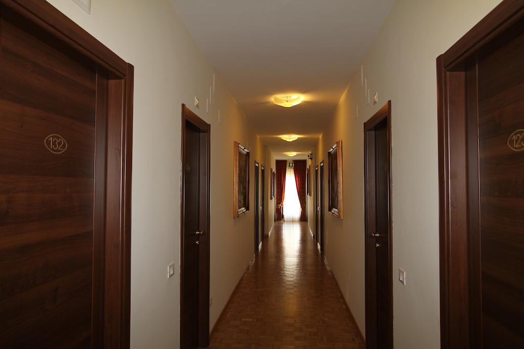 La Vecchia Fattoria Hotel Loreto Bilik gambar