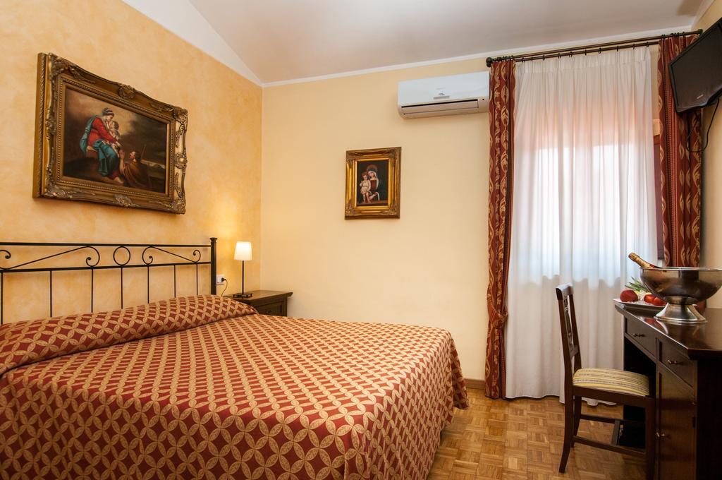 La Vecchia Fattoria Hotel Loreto Luaran gambar