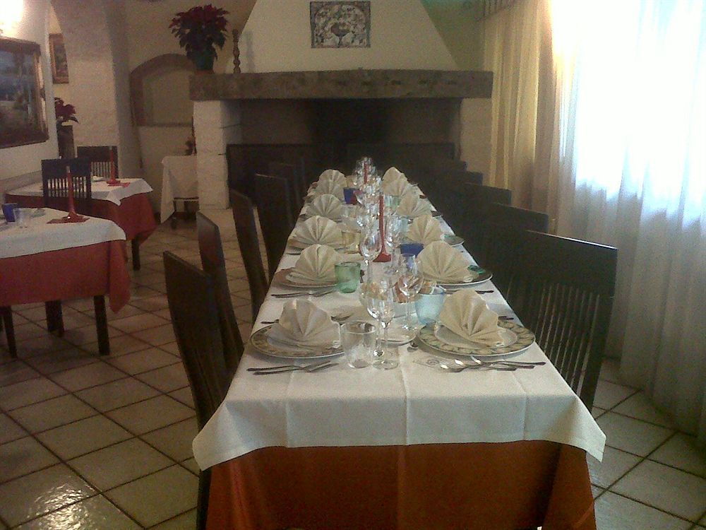 La Vecchia Fattoria Hotel Loreto Luaran gambar