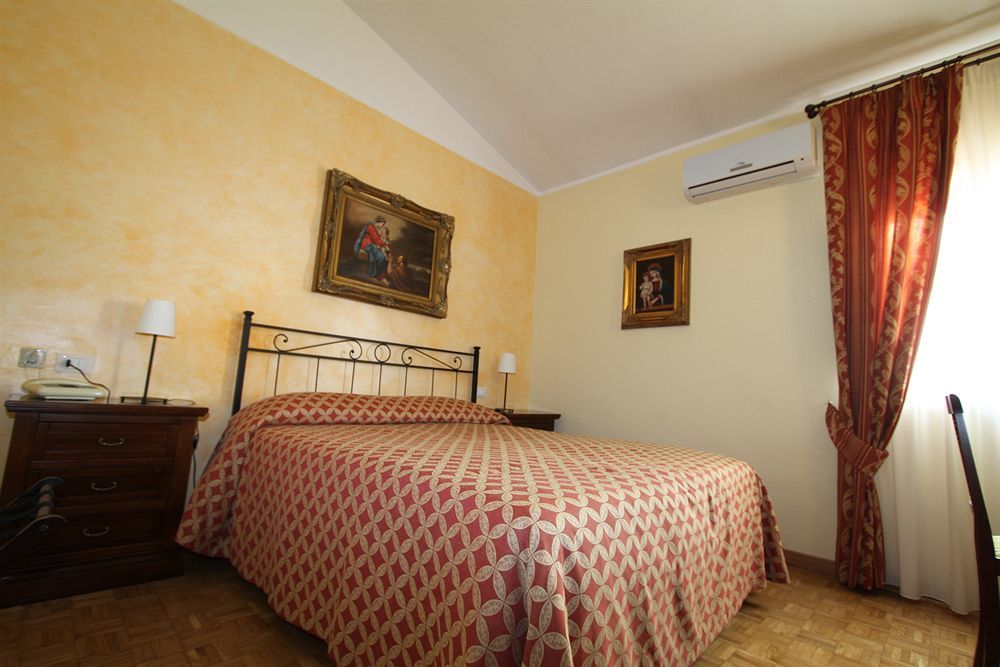 La Vecchia Fattoria Hotel Loreto Luaran gambar