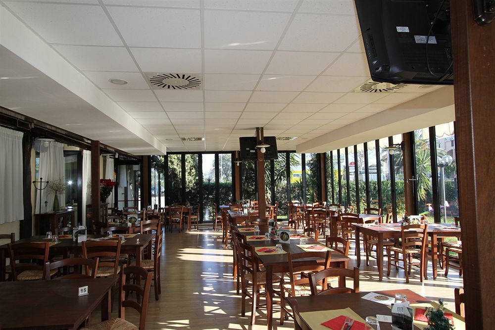 La Vecchia Fattoria Hotel Loreto Luaran gambar